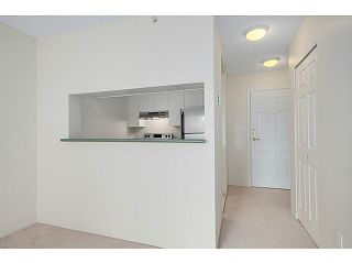 Photo 4: 601 5189 GASTON Street in Vancouver: Collingwood VE Condo for sale (Vancouver East)  : MLS®# V1102108