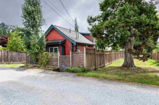Photo 2: 328 E 20TH Street in North Vancouver: Central Lonsdale House for sale : MLS®# R2398864