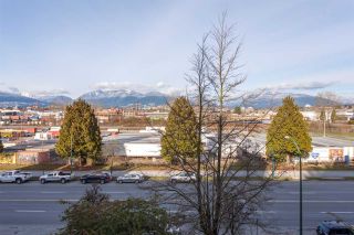 Photo 15: 511 774 GREAT NORTHERN Way in Vancouver: Mount Pleasant VE Condo for sale in "PACIFIC TERRACES" (Vancouver East)  : MLS®# R2242318