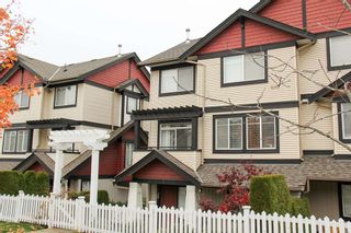 Photo 1: 29 7168 179 Street in Surrey: Cloverdale BC Townhouse for sale in "OVATION" (Cloverdale)  : MLS®# R2219873