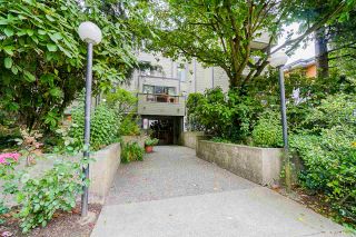 Photo 1: 301 225 MOWAT Street in New Westminster: Uptown NW Condo for sale in "The Windsor" : MLS®# R2479995