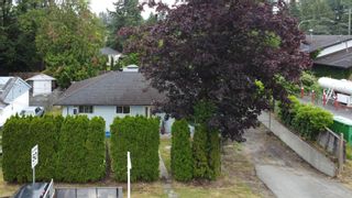 Photo 1: 10828 ORIOLE Drive in Surrey: Bolivar Heights House for sale (North Surrey)  : MLS®# R2790409