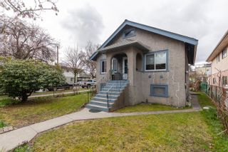 Photo 2: 4495 WALDEN Street in Vancouver: Main House for sale (Vancouver East)  : MLS®# R2668742