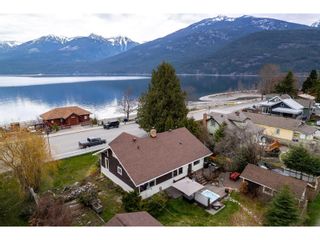 Photo 1: 311 FRONT STREET in Kaslo: House for sale : MLS®# 2476442