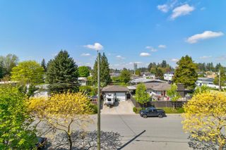 Photo 21: 401 2068 SANDALWOOD Crescent in Abbotsford: Central Abbotsford Condo for sale in "THE STERLING 2" : MLS®# R2776554