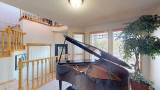 Photo 4: 29 Chapala Bay SE in Calgary: Chaparral Detached for sale : MLS®# A2140977