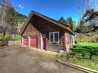 Photo 11: 2960 UPPER SLOCAN PARK ROAD in Slocan Park: House for sale : MLS®# 2476269