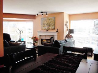 Photo 5: 210 20277 53RD Avenue in Langley: Langley City Condo for sale in "Metro 11" : MLS®# R2200416