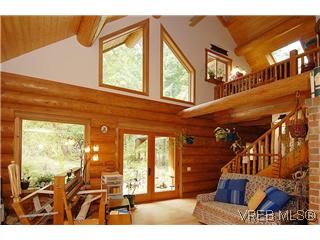 Photo 2: 220 Old Mossy Rd in Victoria: Hi Western Highlands House for sale (Highlands)  : MLS®# 267263