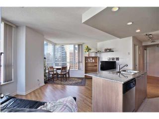 Photo 7: 1504 1212 HOWE Street in Vancouver: Downtown VW Condo for sale in "1212 HOWE" (Vancouver West)  : MLS®# V1109901