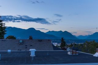 Photo 12: 1909 PARKER Street in Vancouver: Grandview VE House for sale (Vancouver East)  : MLS®# R2207383