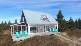 Photo 1: 220 Seaside Drive Drive in Louis Head: 407-Shelburne County Residential for sale (South Shore)  : MLS®# 202323630