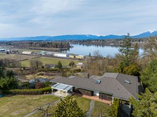 Photo 3: 8898 ARMSTRONG Road in Langley: County Line Glen Valley House for sale : MLS®# R2762086