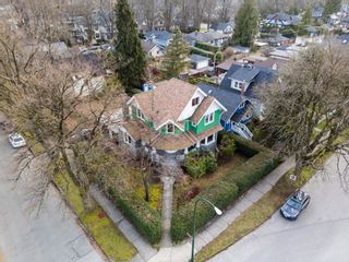 Photo 3: 2704 W 12TH Avenue in Vancouver: Kitsilano House for sale (Vancouver West)  : MLS®# R2857850