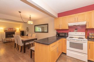Photo 3: 25 3025 Cowichan Lake Rd in Duncan: Du West Duncan Row/Townhouse for sale : MLS®# 927190