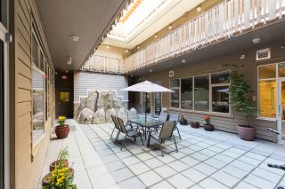Photo 20: 404 38142 CLEVELAND Avenue in Squamish: Downtown SQ Condo for sale in "Cleveland Courtyard" : MLS®# R2285738