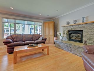 Photo 2: 4586 UNDERWOOD Avenue in North Vancouver: Lynn Valley House for sale : MLS®# R2267358