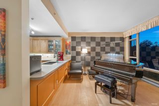 Photo 6: 302 2580 TOLMIE Street in Vancouver: Point Grey Condo for sale (Vancouver West)  : MLS®# R2783911