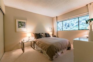 Photo 13: 836 HENDECOURT Road in North Vancouver: Lynn Valley Townhouse for sale in "LAURA LYNN" : MLS®# R2202973