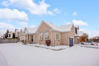 Photo 1: 14 Woodcock Avenue in Ajax: Northwest Ajax House (Bungalow) for sale : MLS®# E5883264