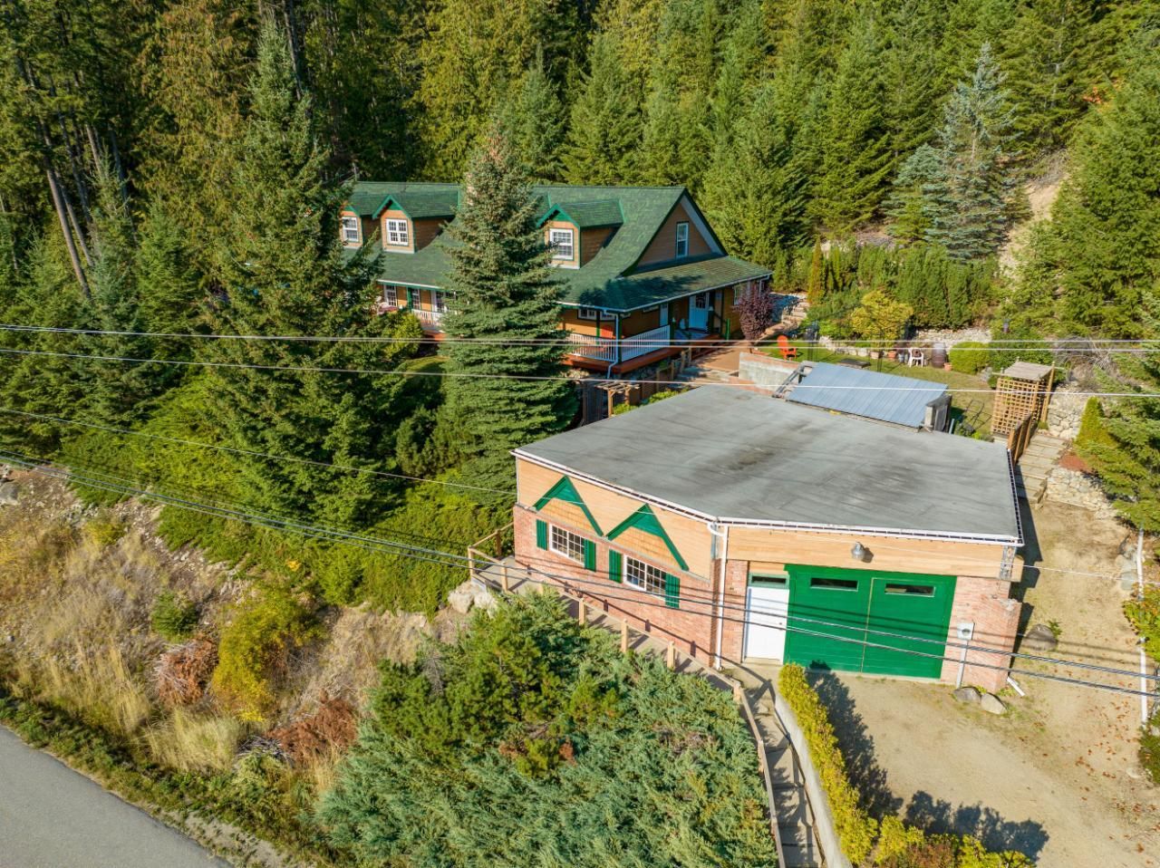 Main Photo: 3531 KEIRAN ROAD in North Nelson to Kokanee Creek: House for sale : MLS®# 2469669