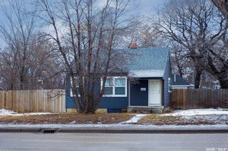 Photo 1: 1414 Idylwyld Drive North in Saskatoon: Kelsey/Woodlawn Residential for sale : MLS®# SK958428