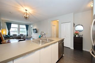 Photo 14: 404 607 COTTONWOOD Avenue in Coquitlam: Coquitlam West Condo for sale in "STANTON HOUSE BY POLYGON" : MLS®# R2473996