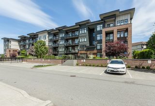 Photo 2: 114 20078 FRASER Highway in Langley: Langley City Condo for sale in "Varsity" : MLS®# R2835783
