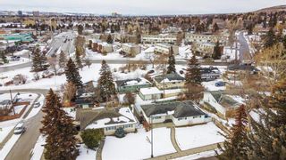 Photo 2: 91 Cumberland Drive NW in Calgary: Cambrian Heights Detached for sale : MLS®# A2020911