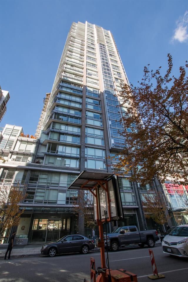 Main Photo: 2010 1283 HOWE STREET in Vancouver: Downtown VW Condo for sale (Vancouver West)  : MLS®# R2512329