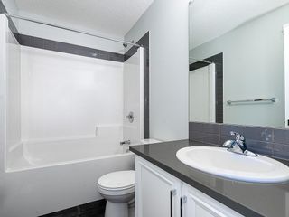Photo 14: 154 SKYVIEW Circle NE in Calgary: Skyview Ranch Row/Townhouse for sale : MLS®# C4275993