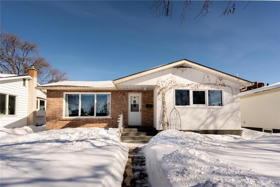 Main Photo: River Heights Bungalow in Winnipeg: 1D House for sale (River Heights) 