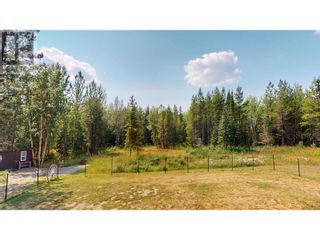 Photo 4: 1222 HLADY ROAD in Quesnel: House for sale : MLS®# R2875614
