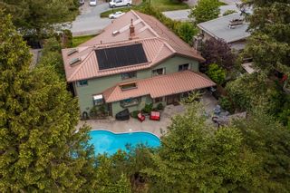 Photo 3: 2130 PARKWAY Road in Squamish: Garibaldi Estates House for sale in "Garibaldi Estates" : MLS®# R2692698