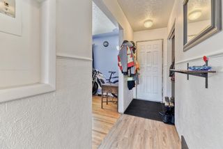 Photo 3: 2409 36 Street SE in Calgary: Southview Detached for sale : MLS®# A1166525