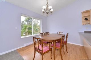Photo 8: 2453 Whitehorn Pl in VICTORIA: La Thetis Heights House for sale (Langford)  : MLS®# 789960