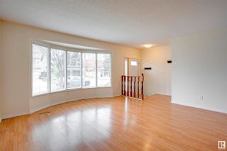 Photo 2: 8560 88 Street in Edmonton: Zone 18 House Half Duplex for sale : MLS®# E4382594