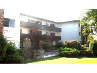 Photo 1: 112 910 5TH Avenue in New Westminster: Uptown NW Condo for sale in "GROSVENOR COURT" : MLS®# V856144