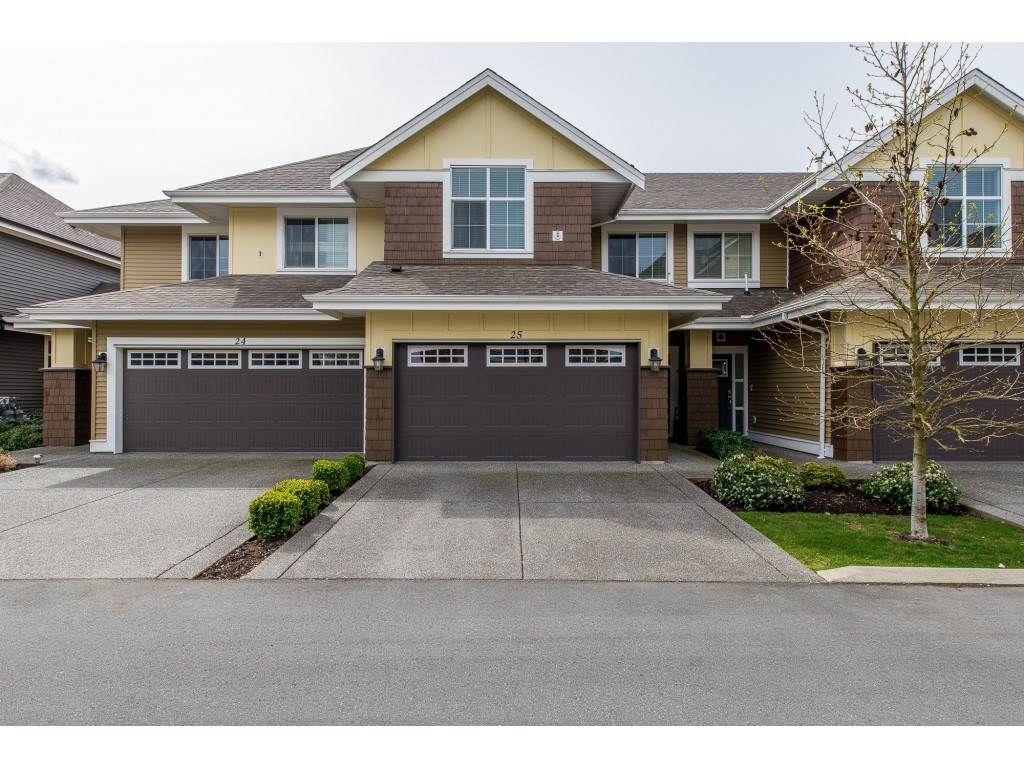Main Photo: 25 5469 CHINOOK Street in Sardis: Vedder S Watson-Promontory Townhouse for sale in "River Walk" : MLS®# R2355955