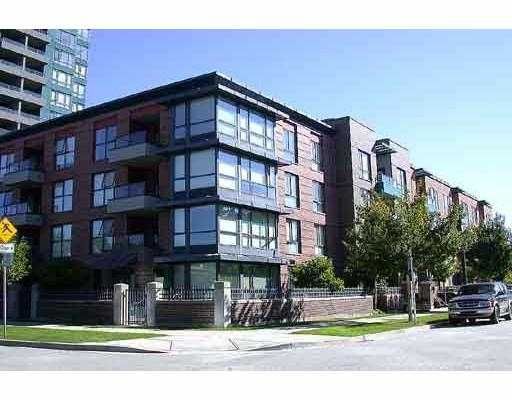 FEATURED LISTING: 402 - 3583 CROWLEY Drive Vancouver