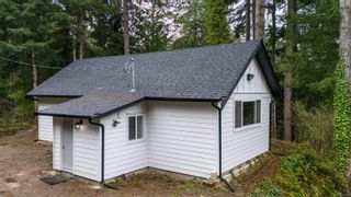 Photo 2: 1994 Gillespie Rd in Sooke: Sk 17 Mile House for sale : MLS®# 963215