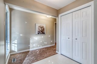 Photo 3: 28 Parkwood Rise SE in Calgary: Parkland Detached for sale : MLS®# A1159797