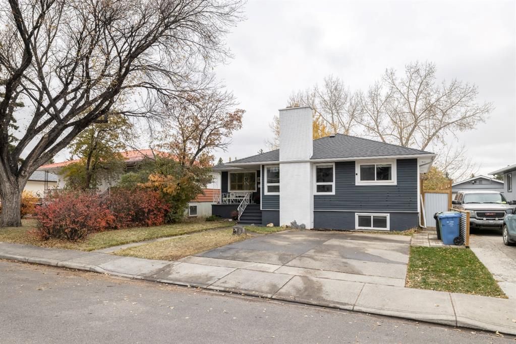 Main Photo: 332 Trafford Drive NW in Calgary: Thorncliffe Detached for sale : MLS®# A1169576