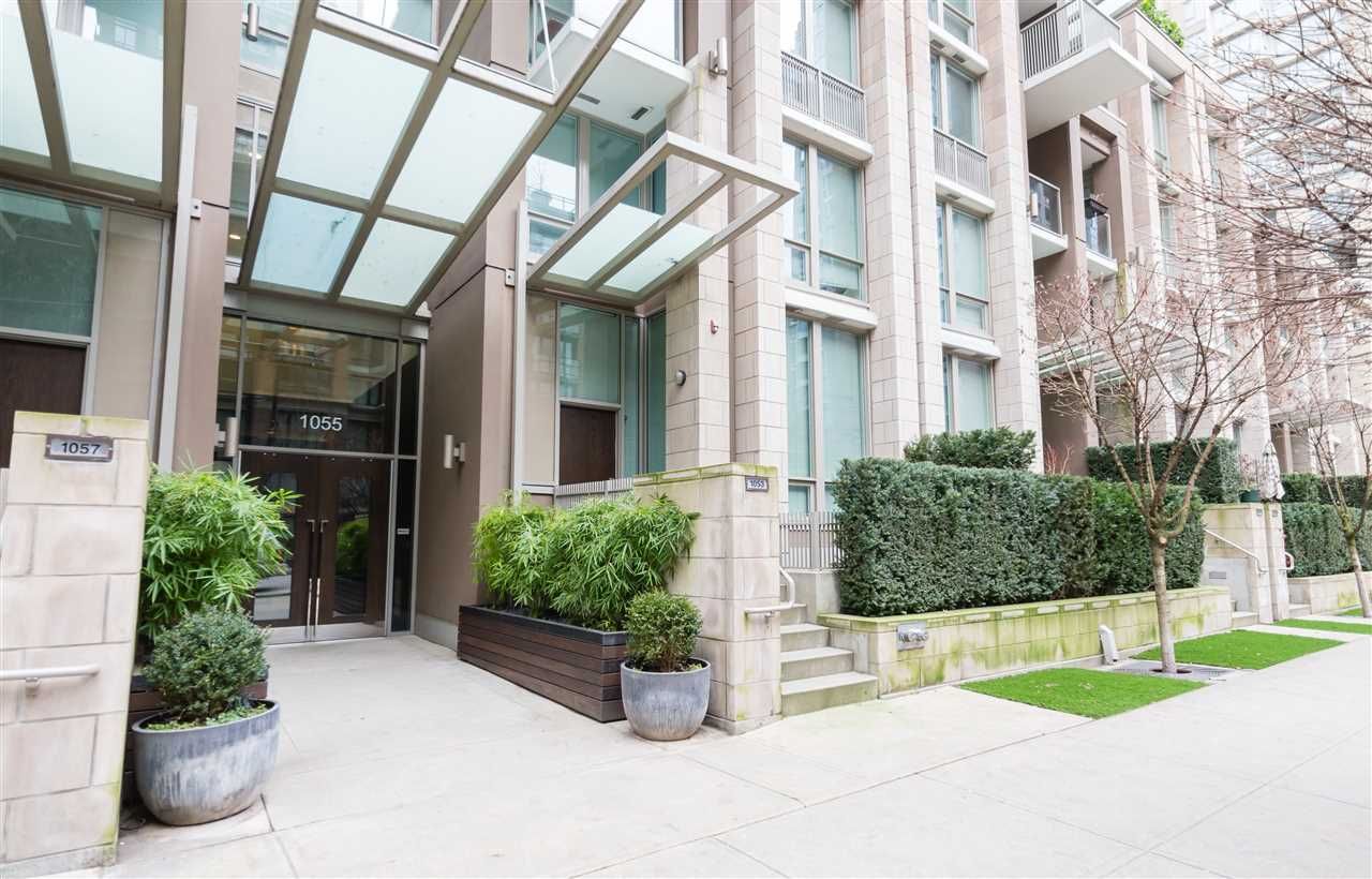Main Photo: 1502 1055 RICHARDS Street in Vancouver: Downtown VW Condo for sale in "DONOVAN" (Vancouver West)  : MLS®# R2152221