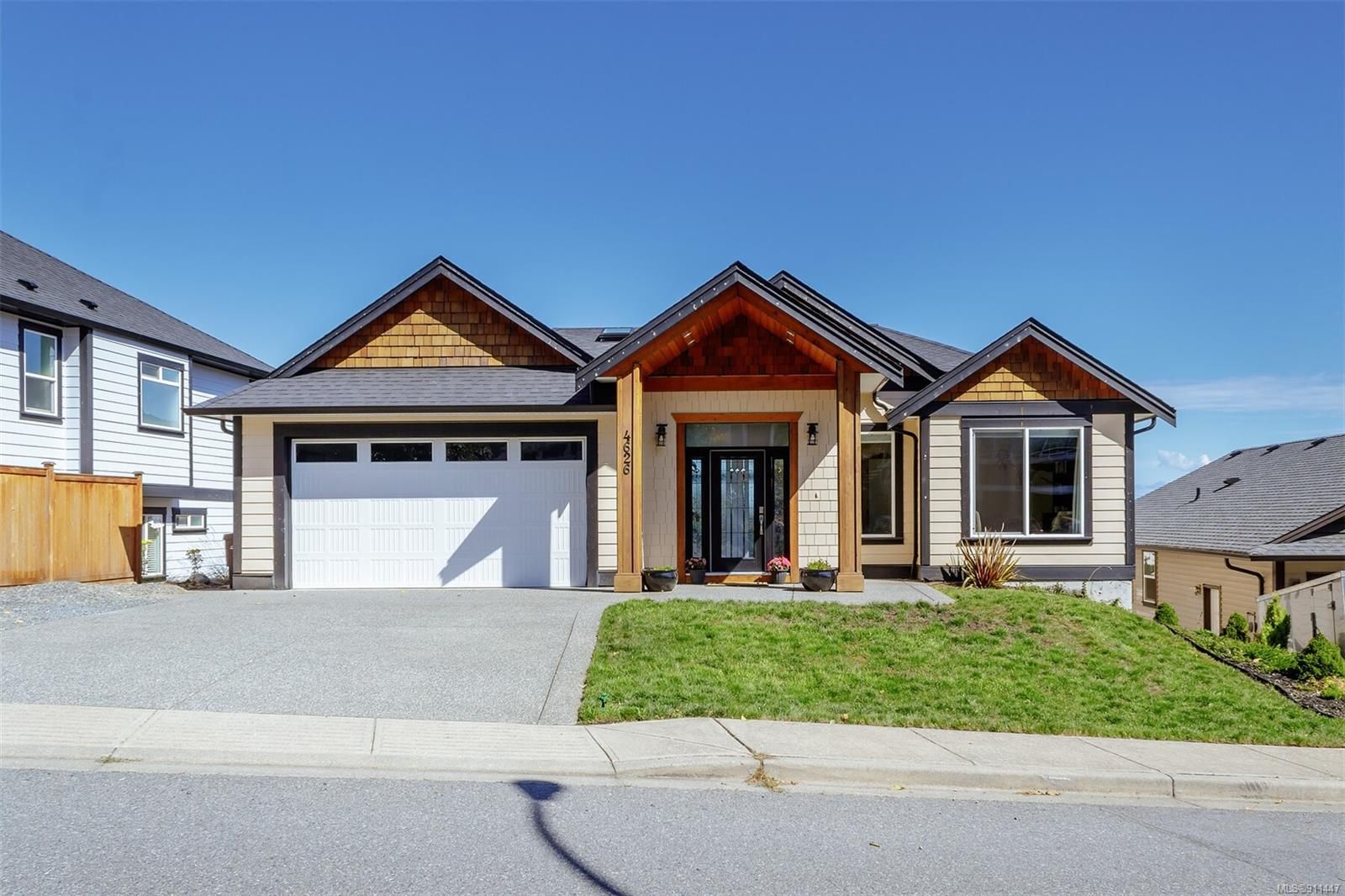 Main Photo: 4626 Sheridan Ridge Rd in Nanaimo: Na North Nanaimo House for sale : MLS®# 911447