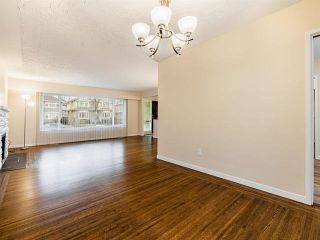 Photo 3: 564 W 64TH Avenue in Vancouver: Marpole House for sale (Vancouver West)  : MLS®# R2842361