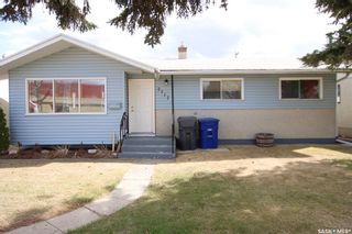 Photo 1: 2717 23rd Street West in Saskatoon: Mount Royal SA Residential for sale : MLS®# SK870369