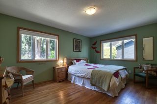 Photo 17: 1212 GOWER POINT Road in Gibsons: Gibsons & Area House for sale (Sunshine Coast)  : MLS®# R2605077