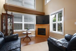 Photo 2: 103 2745 Veterans Memorial Pkwy in Langford: La Mill Hill Row/Townhouse for sale : MLS®# 866685