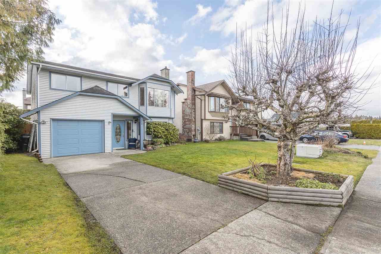 Photo 3: Photos: 9439 214 STREET in Langley: Walnut Grove House for sale : MLS®# R2548542
